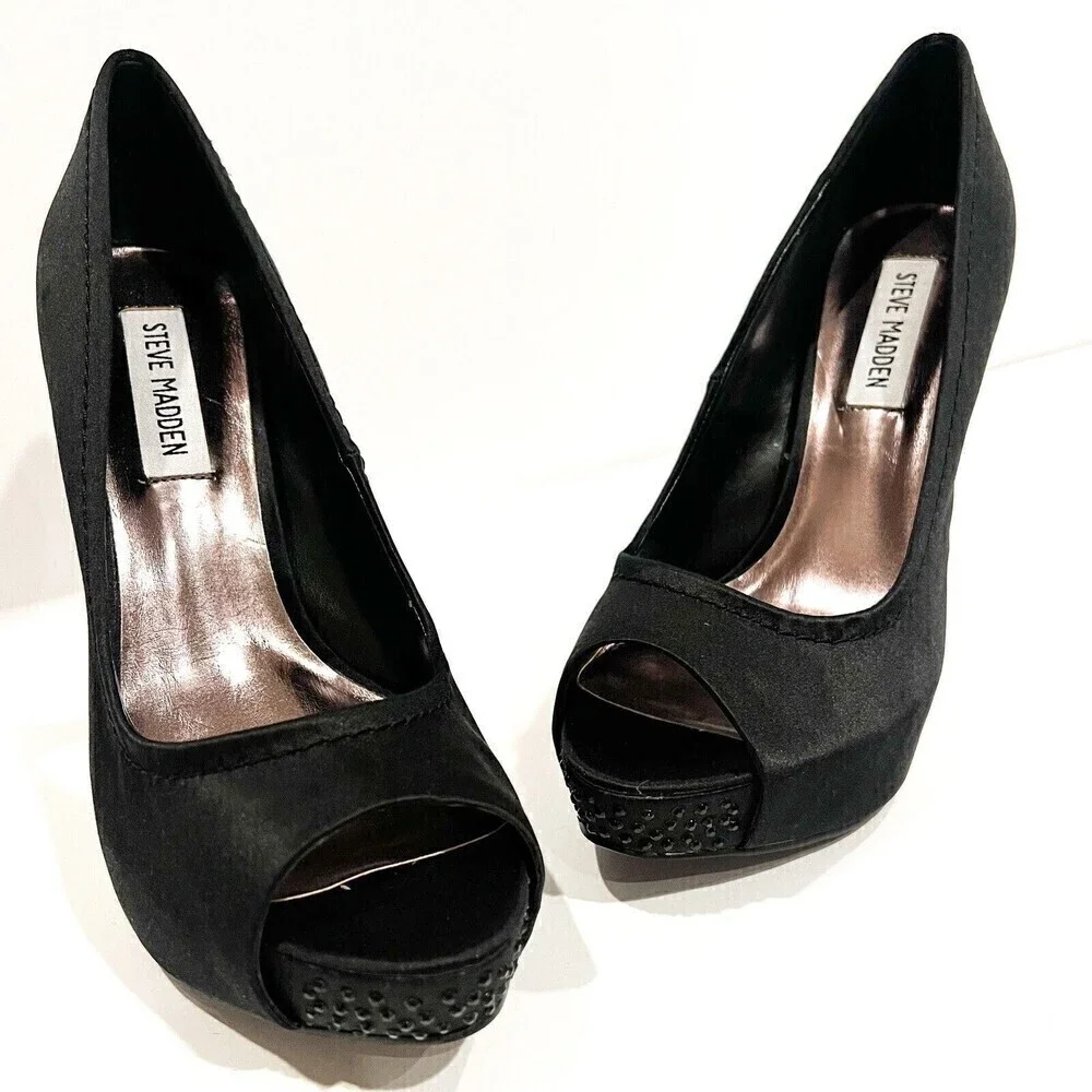 New Steve Madden Feelixx Black Satin Peep Toe Heel size 8
